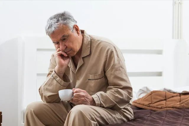 康麗萊家居 | 老年人該如何提高睡眠質(zhì)量呢？